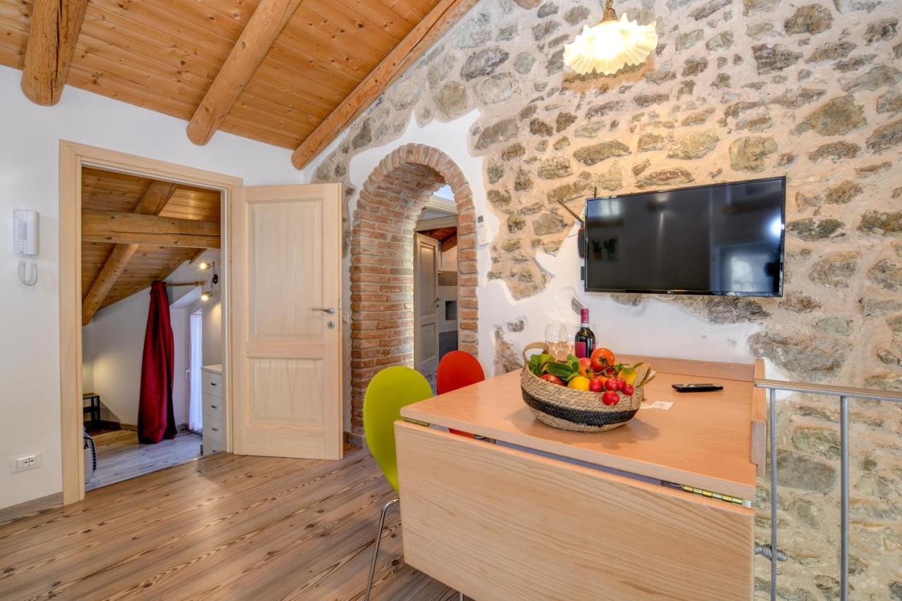 Casa Nel Borgo - Il Gufo Apartamento Tremosine Exterior foto